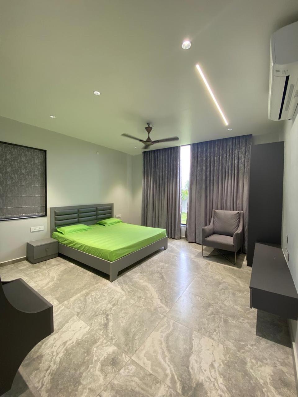 V R Farms Exotic Villa Venkatāpur Exterior foto