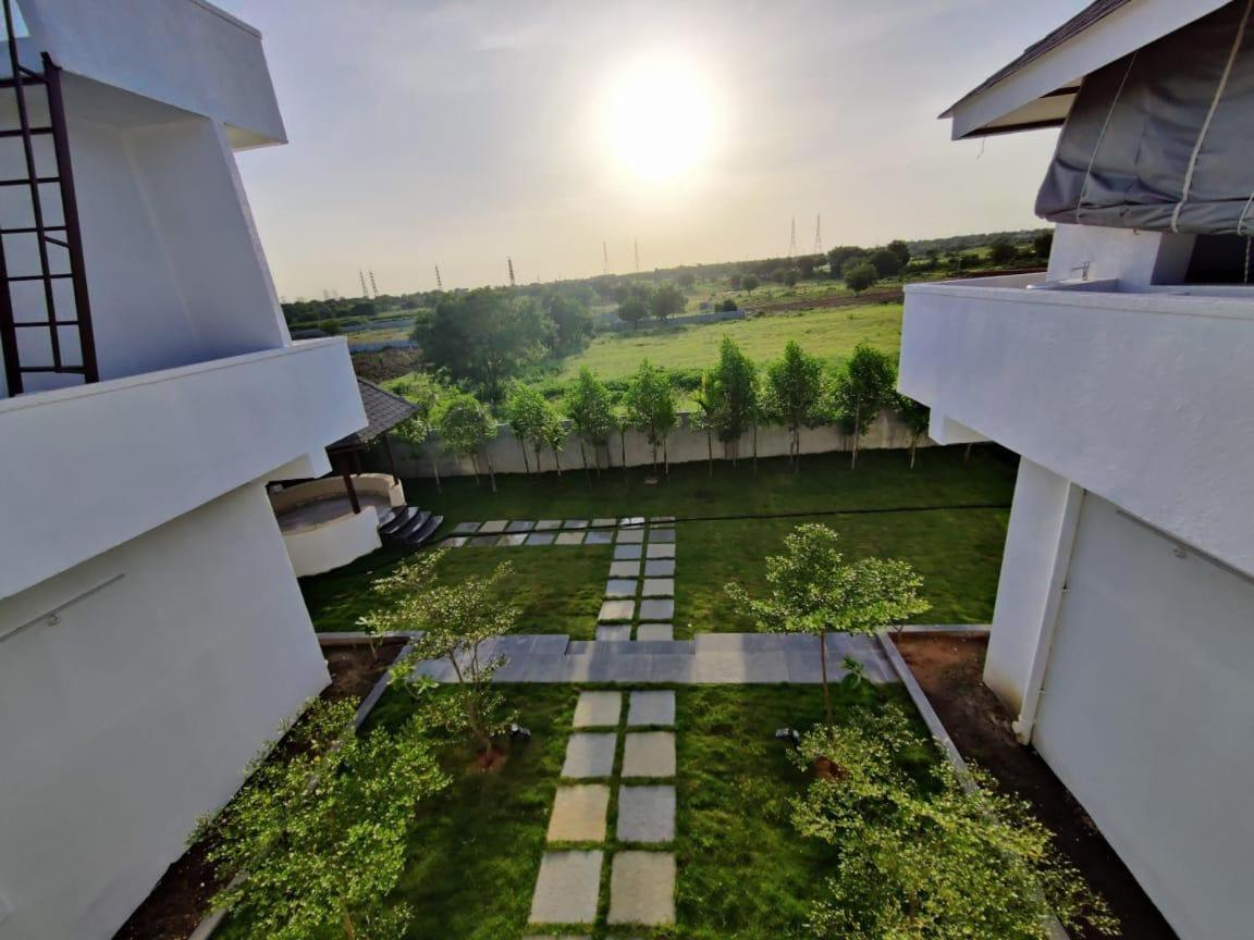 V R Farms Exotic Villa Venkatāpur Exterior foto